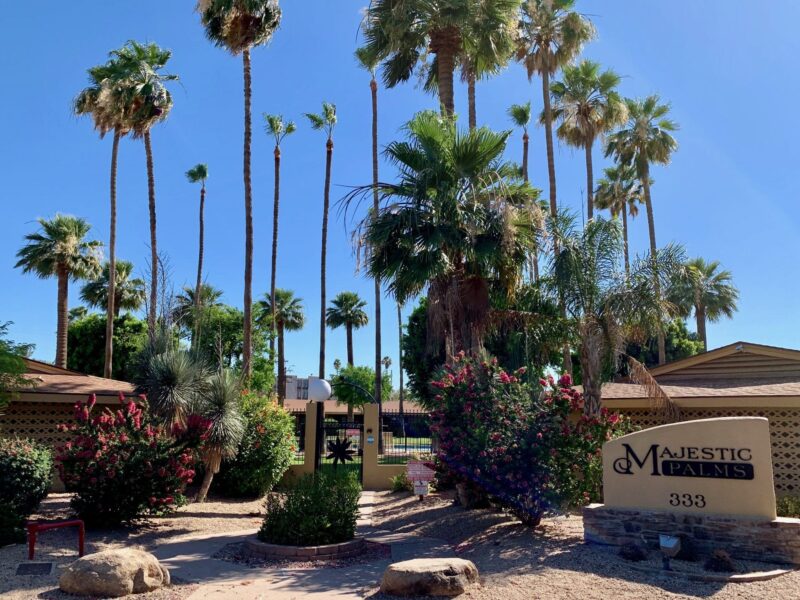 Majestic Palms Apartments Uptown