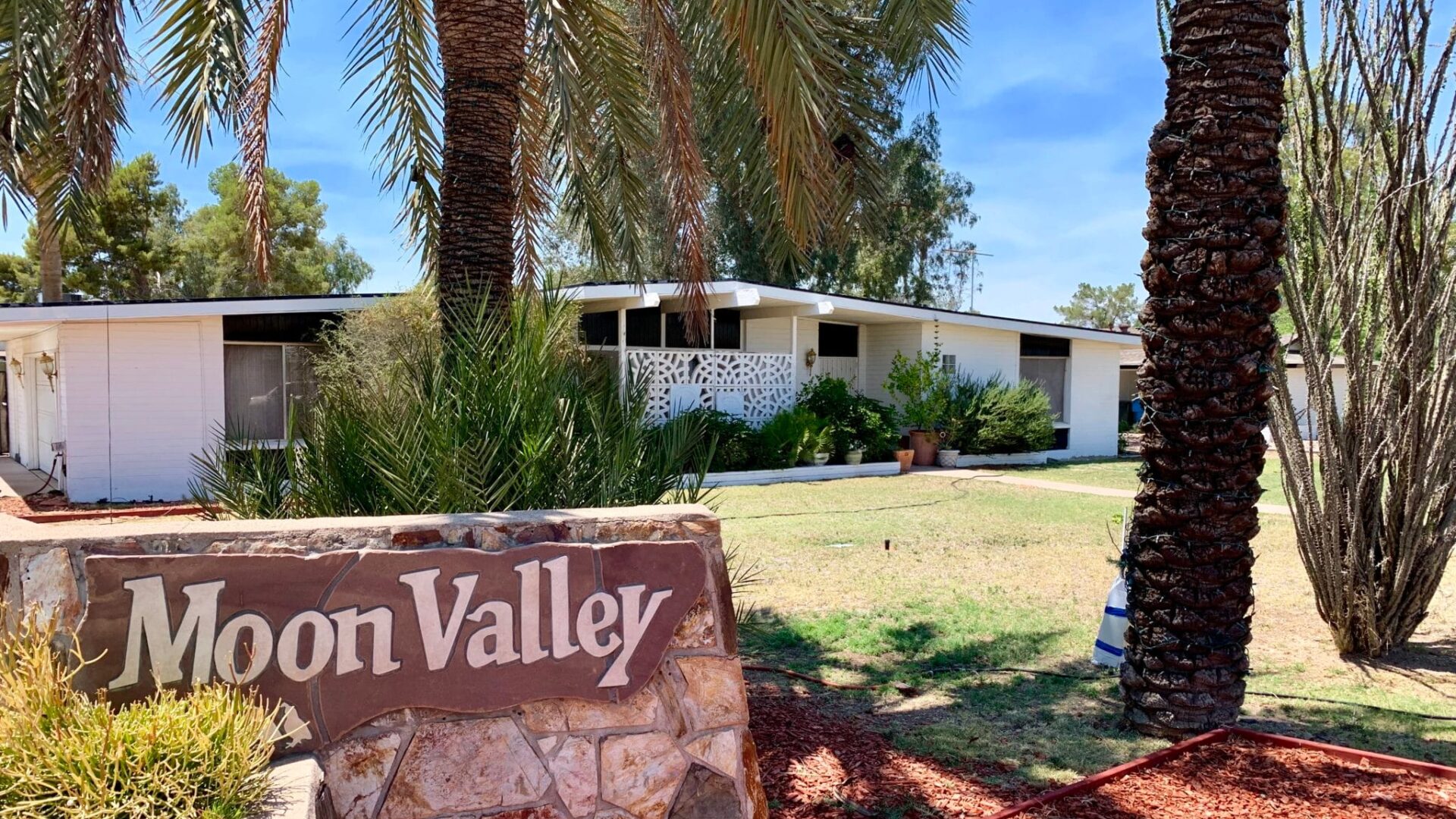 Moon Valley Country Club