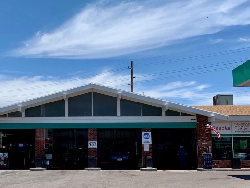 Sinclair Gas Station