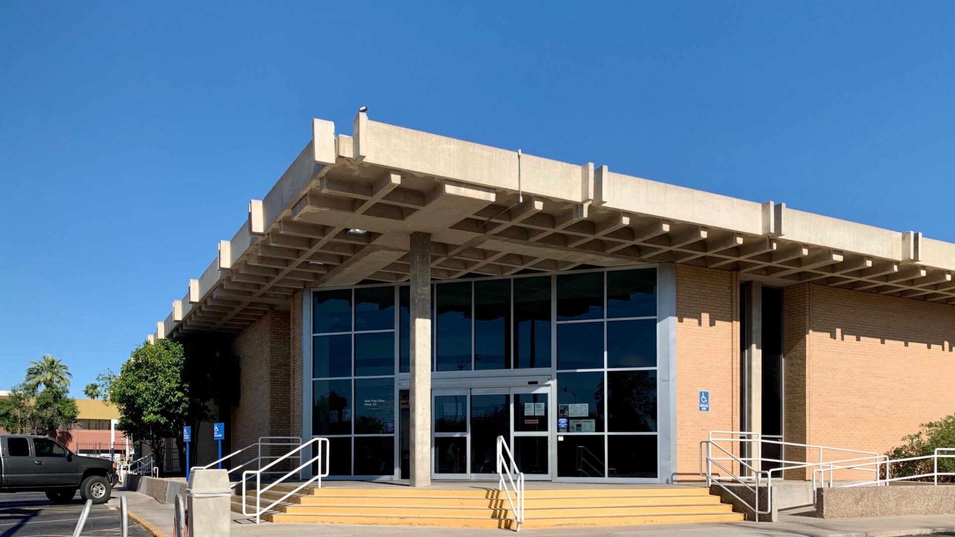 United States Postal Service Downtown Mesa