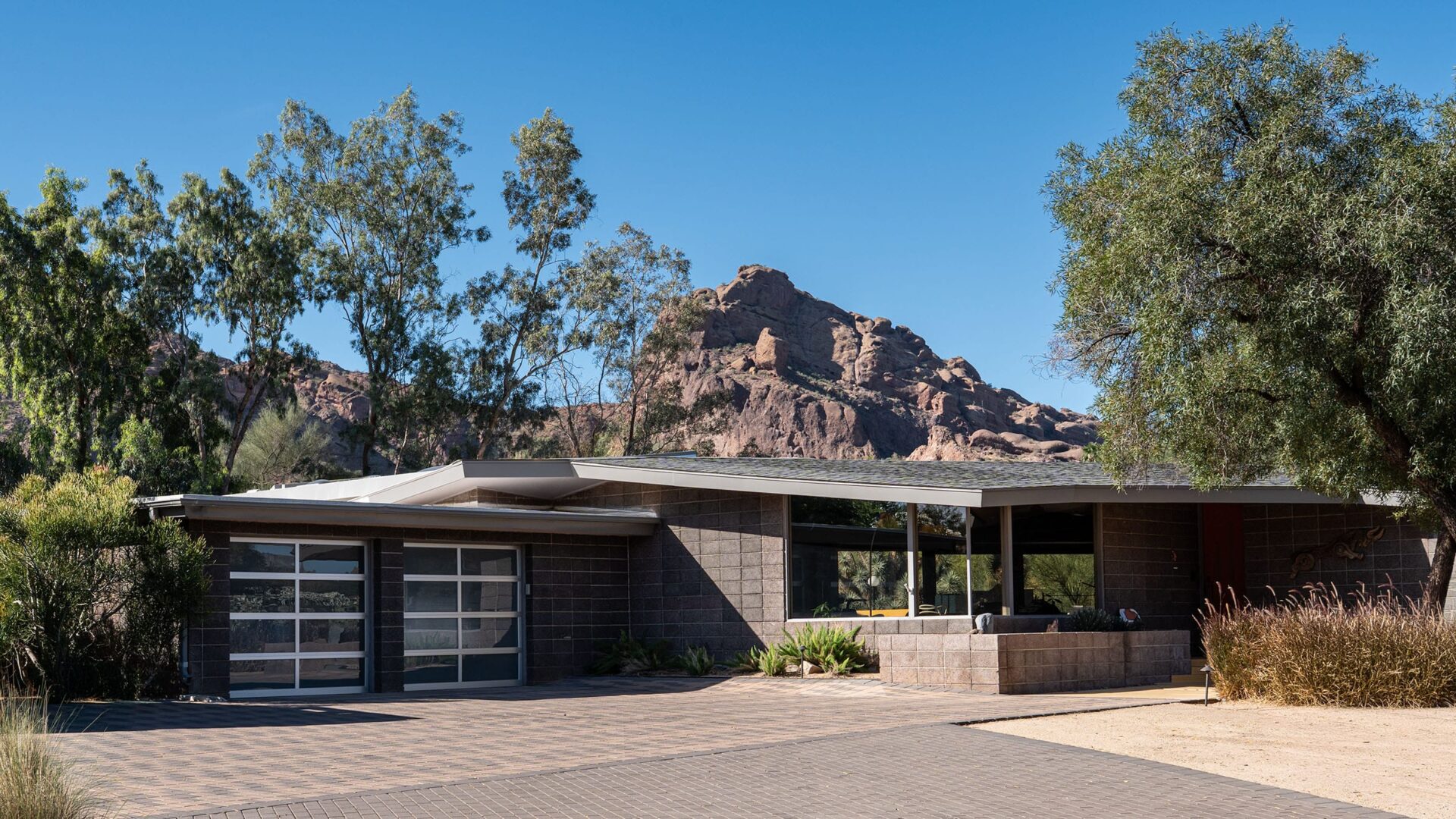 Blaine Drake and the Quiet Strength of Phoenix Modernism